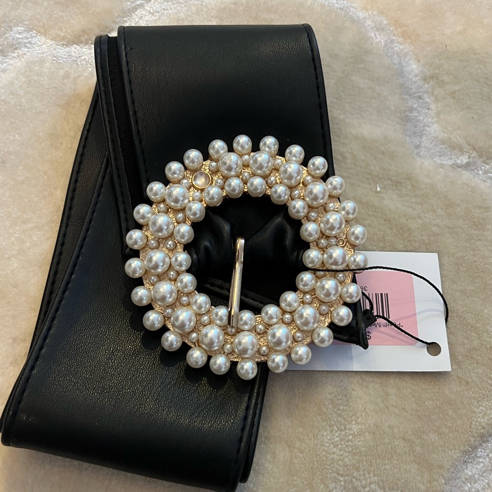 Newblack leather saw pearl women’s belt
